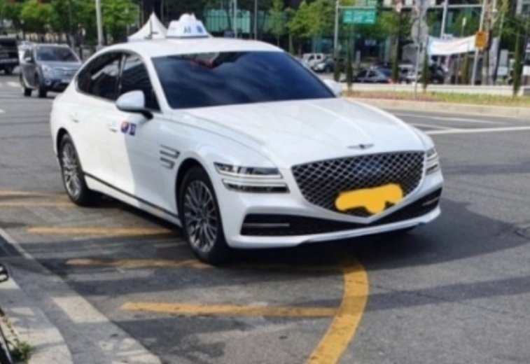 جينيسيس G80 تتحول إلى سيارة أجرة في كوريا