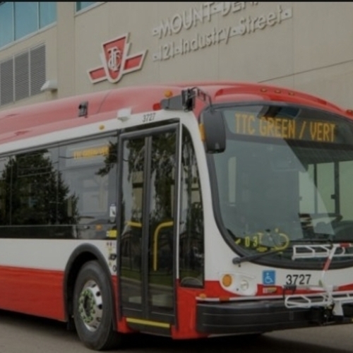 تورونتو تقوم  بشراء 300 حافلة كهربائية