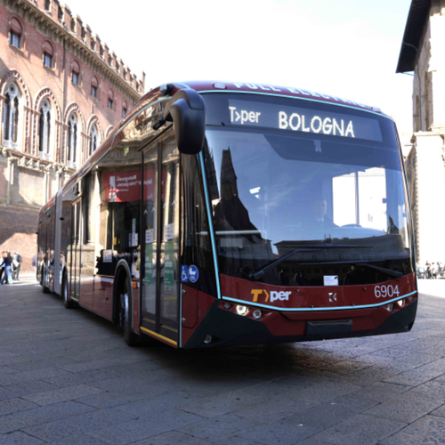 كارسان التركية تقدم حافلات e-ATA بطول 18 متر والتي ستقدم خدمة النقل داخل بولونيا بإيطاليا