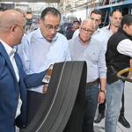 رئيس الوزراء يفتتح خطوط انتاج جديدة للإطارات في مصنع بيراميدز ببور سعيد