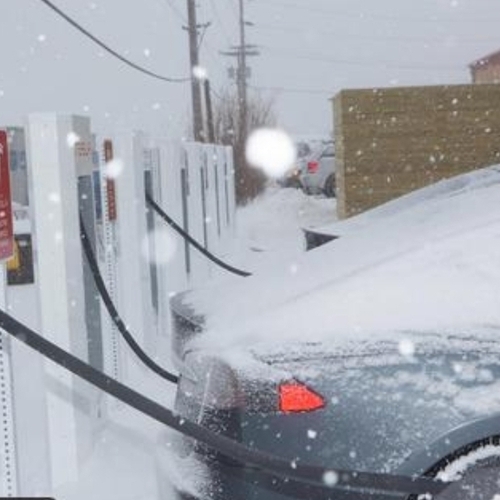 احترس من السيارات الكهربائية في فصل الشتاء