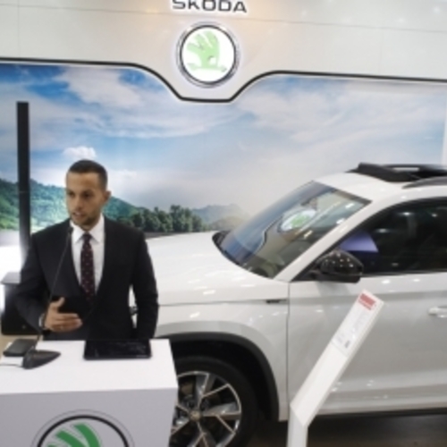 هل فشلت الحكومة في استقطاب  الشركات الكبري المصنعة للسيارات للاستثمار في مصر