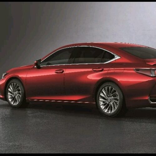 لكزس ES 350 الجديدة كليا تحدث ضجة في سوق السيارات الفارهة في مصر