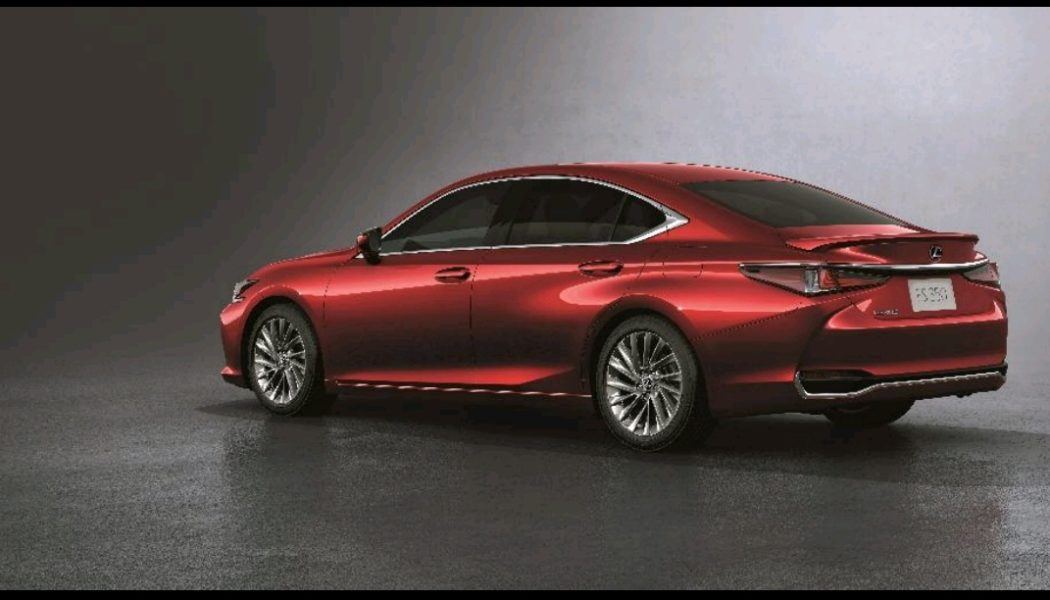 لكزس ES 350 الجديدة كليا تحدث ضجة في سوق السيارات الفارهة في مصر