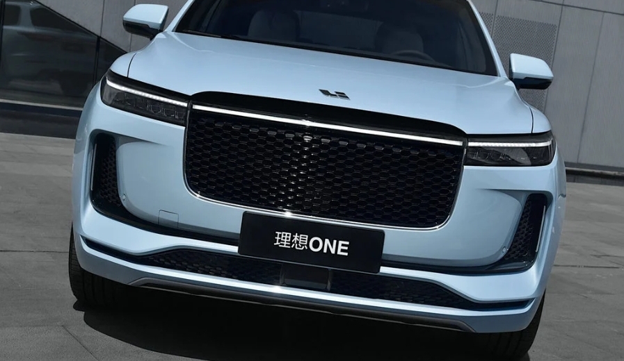 BCT الصينيه تقدم Li Xiang One  2020 بنظام هجيني وبمدى 700 كلم