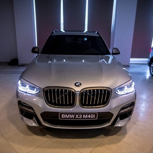 أنطلاقة قوية لـــــ BMW X3  الجديدة من الطراز الرياضي القوي M Performance