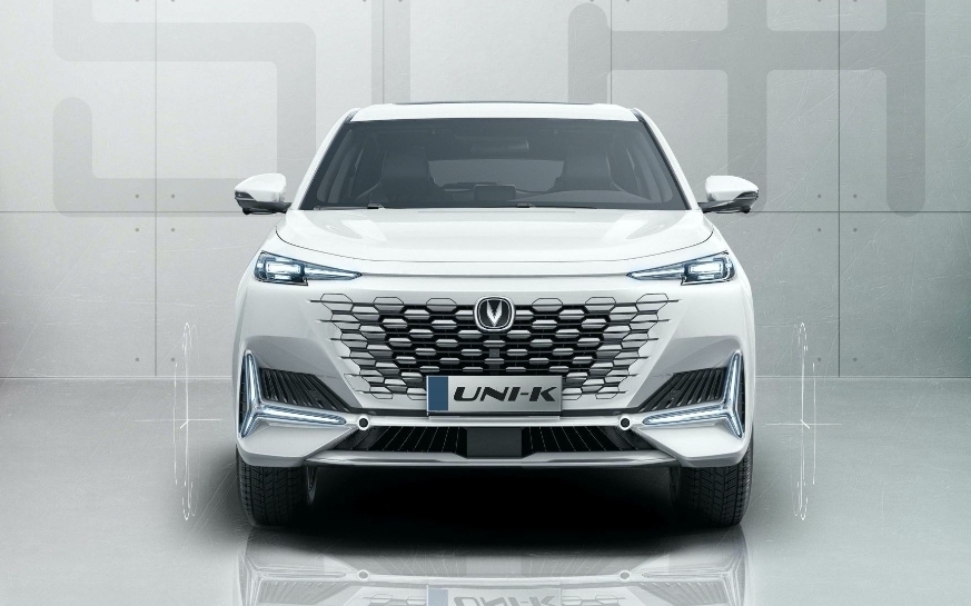شانجان يوني كيه SUV الجديدة تكشف نفسها