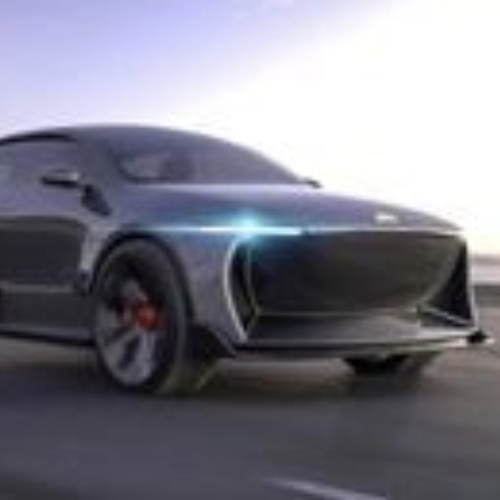 علامة "هامبل موتورز" الأمريكية تعلن عن تطوير أول SUV تعمل بالطاقة الشمسية بالعالم