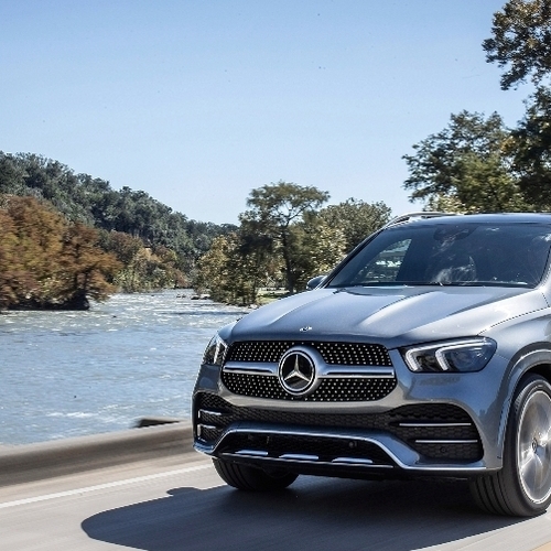 مرسيدس-بنز ايجيبت تتوسع في فئة سيارات الـ SUV الفاخرة وتقدم السيارة GLE الجديدة