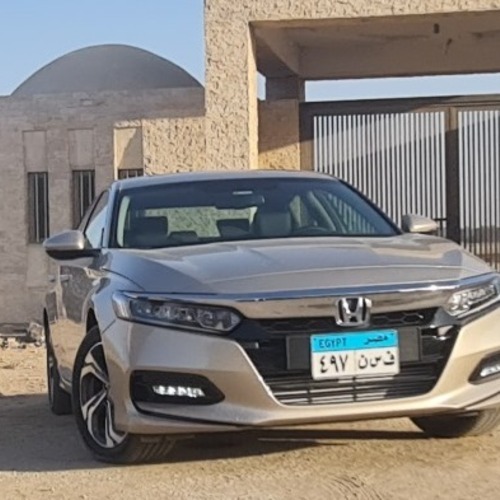 السيارة الشبح هوندا اكورد  تعلنها ...... هل من منافس