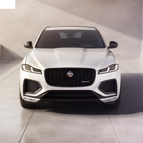 طرح طراز جديد من سيارة جاكوار F-PACE وتحسين ميزاتها التكنولوجية