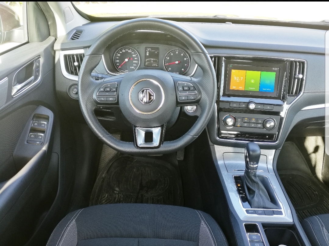 MG RX5 ... النموذج الـناجح للـSUV) ) المتوسطة