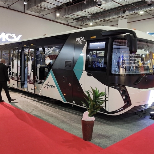 MCV  وحضور عالمي في ميا باتوبيسات نقل الركاب بالمطارات