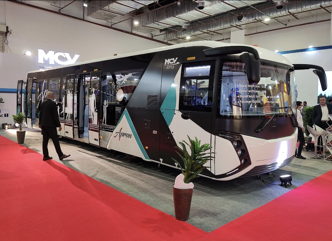 MCV  وحضور عالمي في ميا باتوبيسات نقل الركاب بالمطارات
