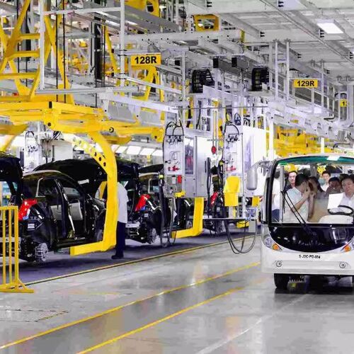 الصين تقترب من تجاوز اليابان لتصبح أكبر مصدر للسيارات الجديدة والمستعملة  في العالم