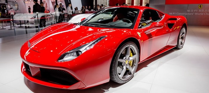 بعد تخلي فيراري عن GTC4Lusso مصمم مستقل يبدع خليفتها