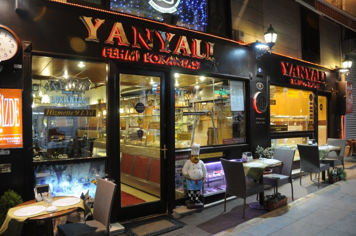 مطعم (YANYALI) التاريخى بأسطنبول .. والتجربة الإستثنائية