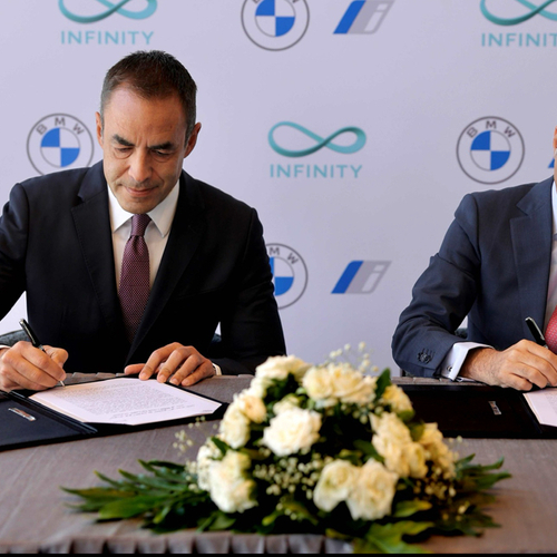جلوبال أوتو تتعاون مع إنفنيتي في مجال شحن السيارات الكهربائية لعملاء BMW i في مصر