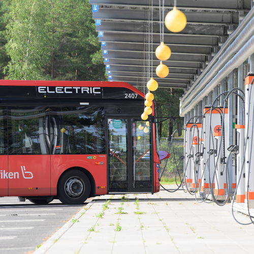 Kemppower تعرض حلول الشحن السريع المعيارية والقابلة للتطوير في Busworld Europe 2023