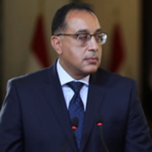 مصطفي مدبولي   رئيس الوزراء يشهد توقيع اتفاقية تصنيع سيارات محلية  صديقة للبيئة بين الحكومة وجلوبال اوتو في مصر