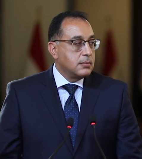 مصطفي مدبولي   رئيس الوزراء يشهد توقيع اتفاقية تصنيع سيارات محلية  صديقة للبيئة بين الحكومة وجلوبال اوتو في مصر