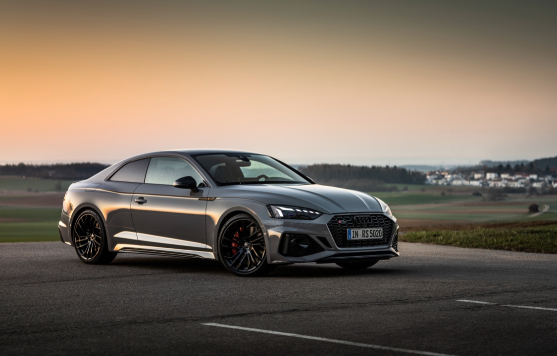 الشركة المصرية التجارية وأوتوموتيف" تُقدِّم آودي RS 5 Coupé وRS Q3 Sportback في السوق المصرية