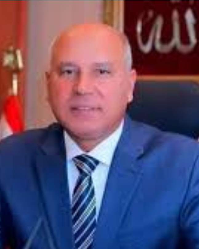 الوزير ..القطار الكهربائي يشمل كل مميزات وسائل النقل الحديثة