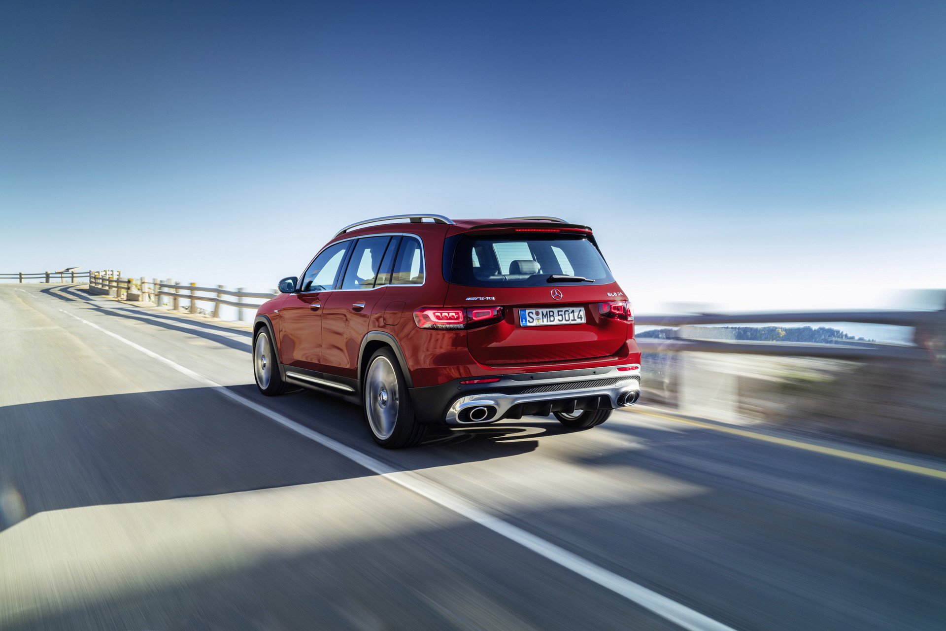 مرسيدس AMG GLB 53 الجديدة كلياً تنطلق رسمياً