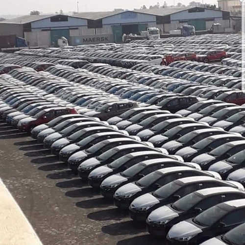 زيادة في أسعار السيارات بسبب الغاء التعامل بالدولار الجمركى