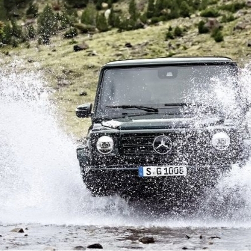 مرسيدس تتجه لإنتاج السيارات الكهربائية وتبدأ بـ G-Class بقوة 490 حصان