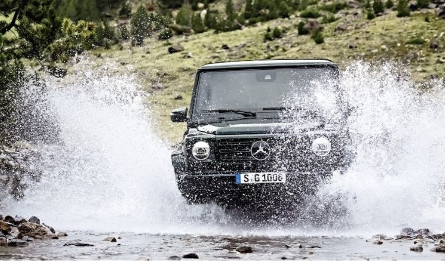 مرسيدس تتجه لإنتاج السيارات الكهربائية وتبدأ بـ G-Class بقوة 490 حصان